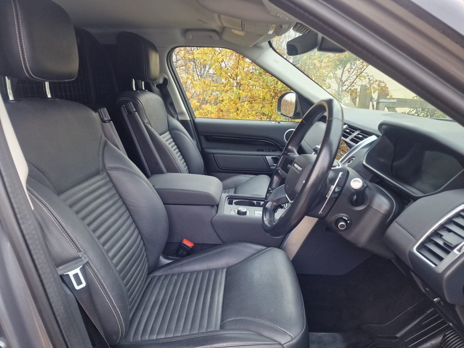 Used Land Rover Discovery 2021 for sale - 76518101: Photo 10