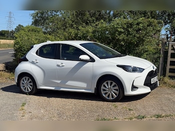 Used Toyota Yaris 2022 for sale - 79331131: Photo