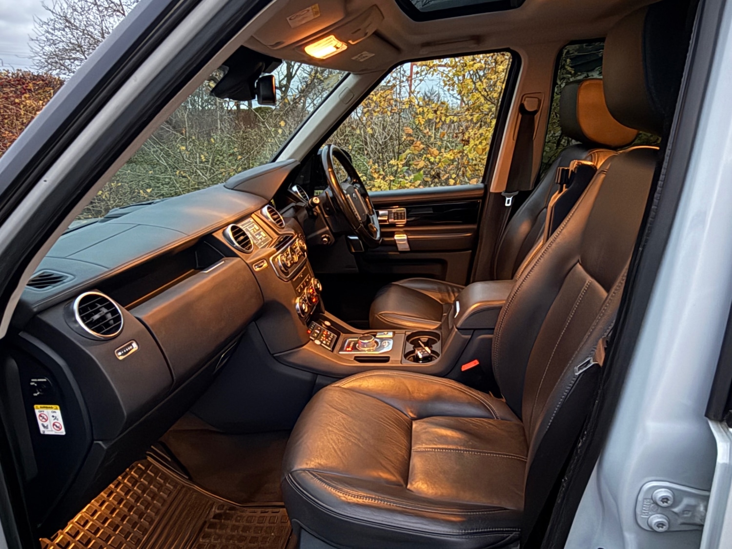 Used Land Rover Discovery 2016 for sale - 76521244: Photo 11