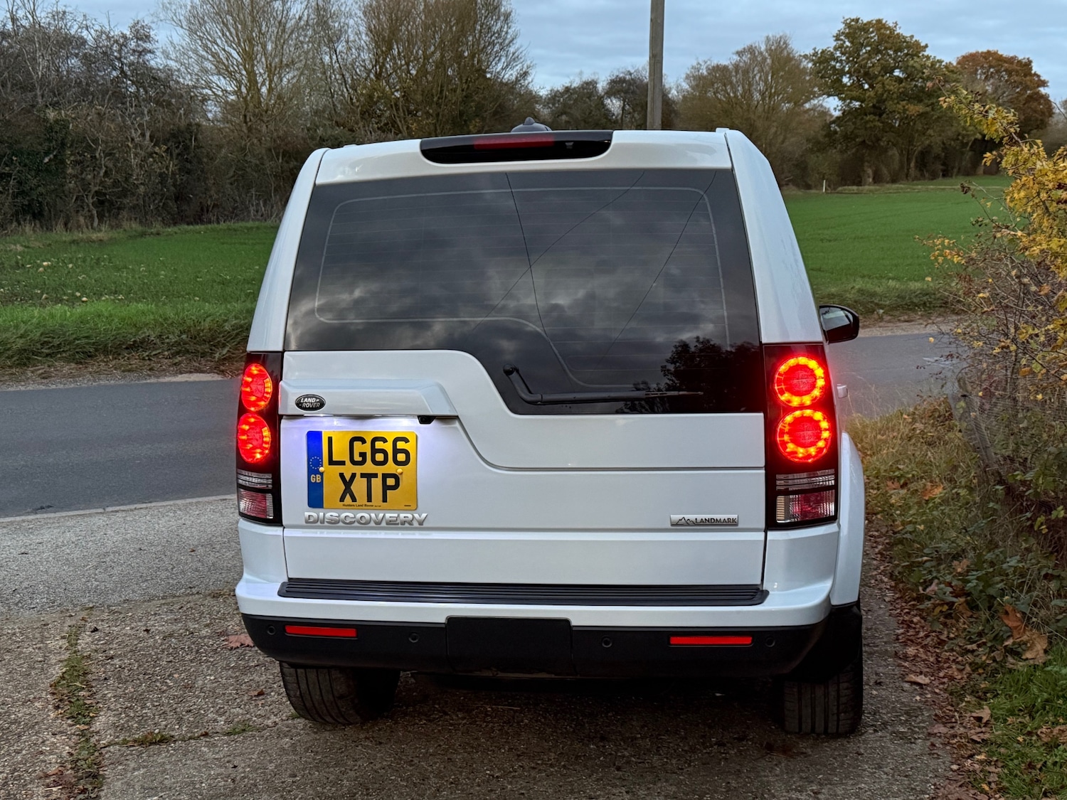 Used Land Rover Discovery 2016 for sale - 76521244: Photo 9