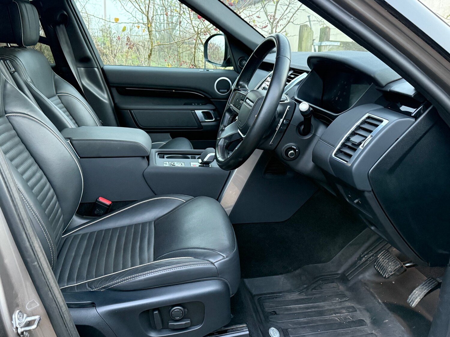 Used Land Rover Discovery 5 2021 for sale - 76656755: Photo 9