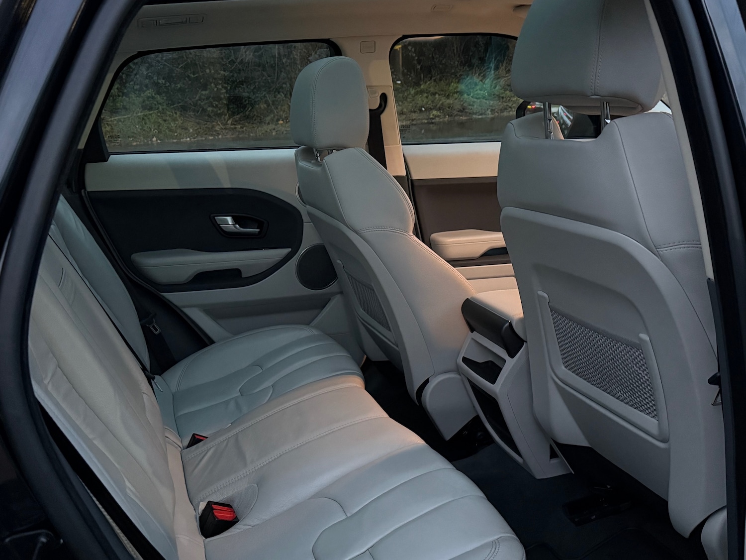 Used Land Rover Range Rover Evoque 2011 for sale - 76845937: Photo 6