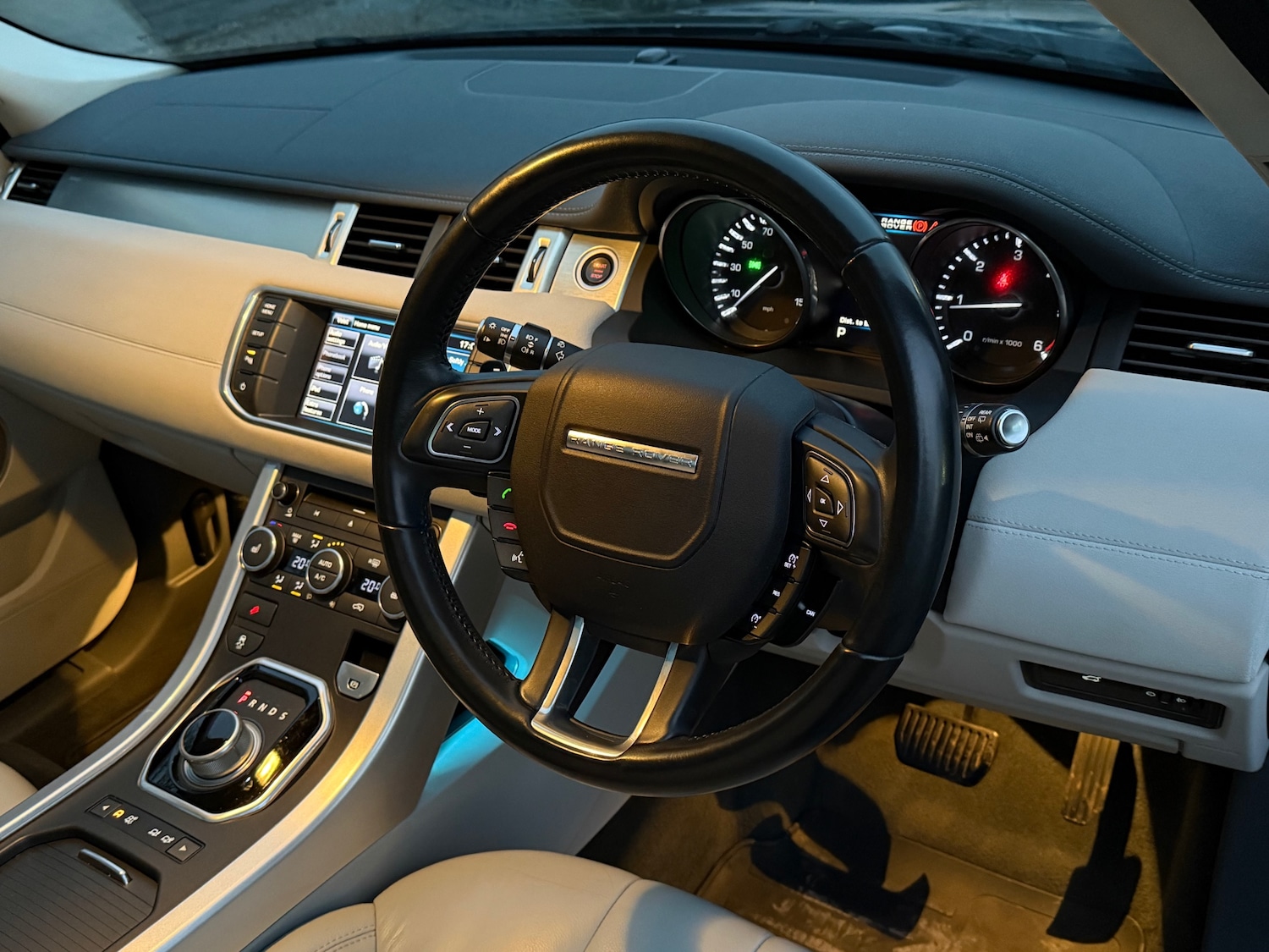 Used Land Rover Range Rover Evoque 2011 for sale - 76845937: Photo 7