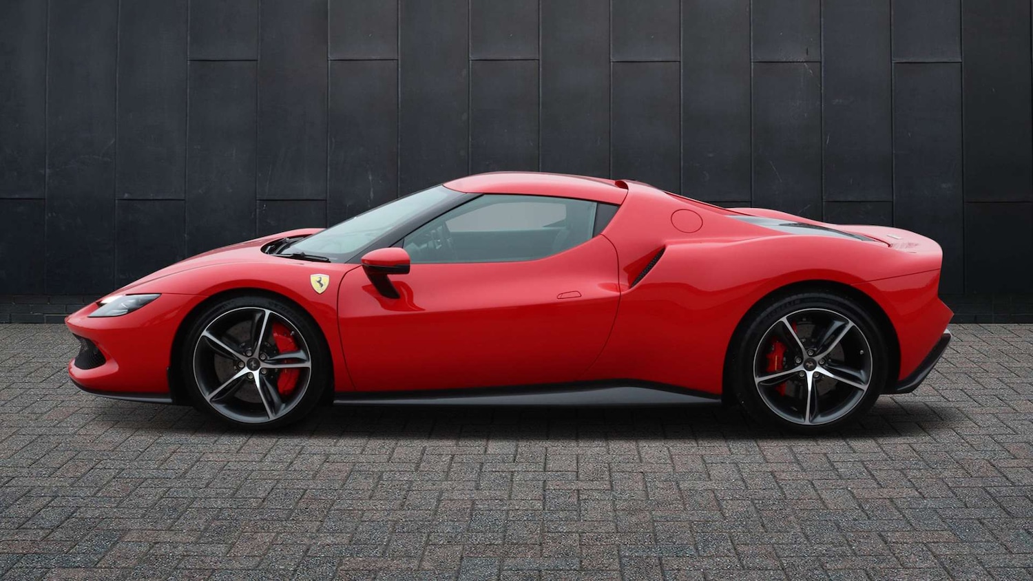 Used Ferrari 296 GTB 2023 for sale - 77514329: Photo 4