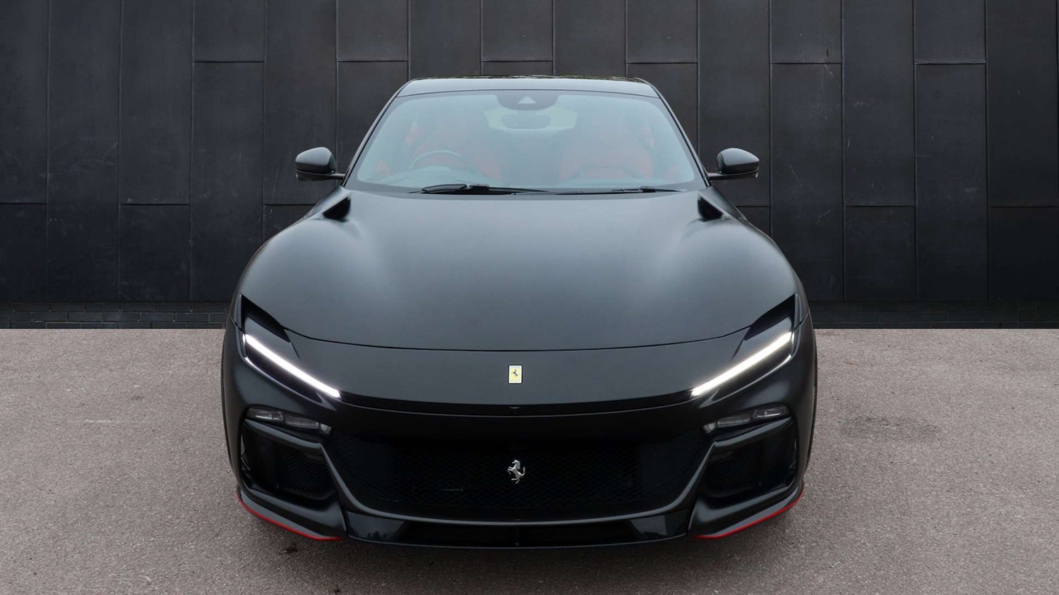 Used Ferrari Purosangue 2024 for sale - 77500317: Photo 2