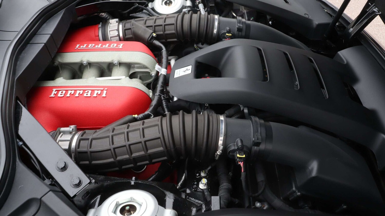 Used Ferrari Purosangue 2024 for sale - 77500317: Photo 30