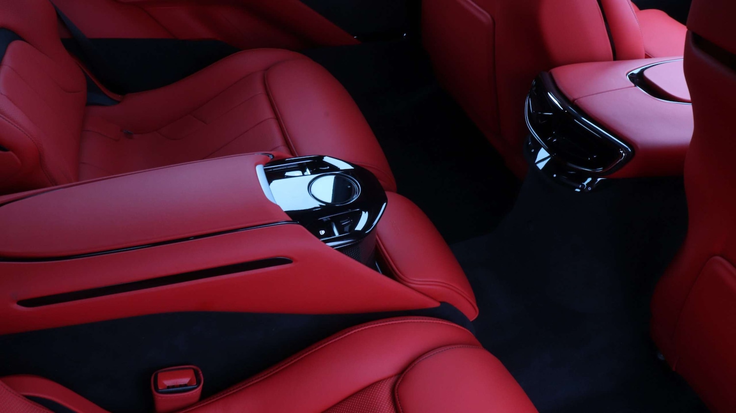 Used Ferrari Purosangue 2024 for sale - 77500317: Photo 32