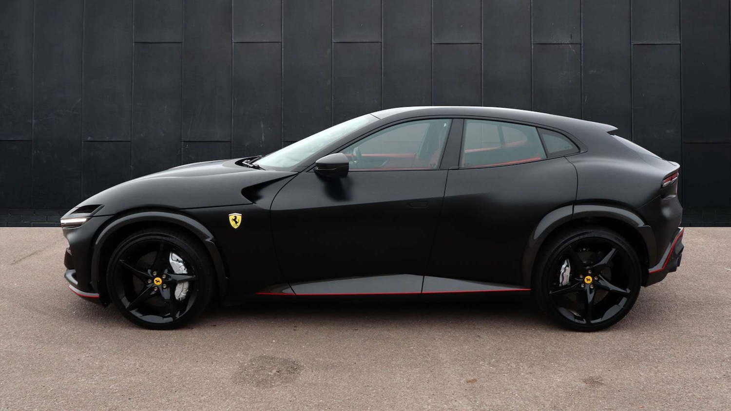 Used Ferrari Purosangue 2024 for sale - 77500317: Photo 4