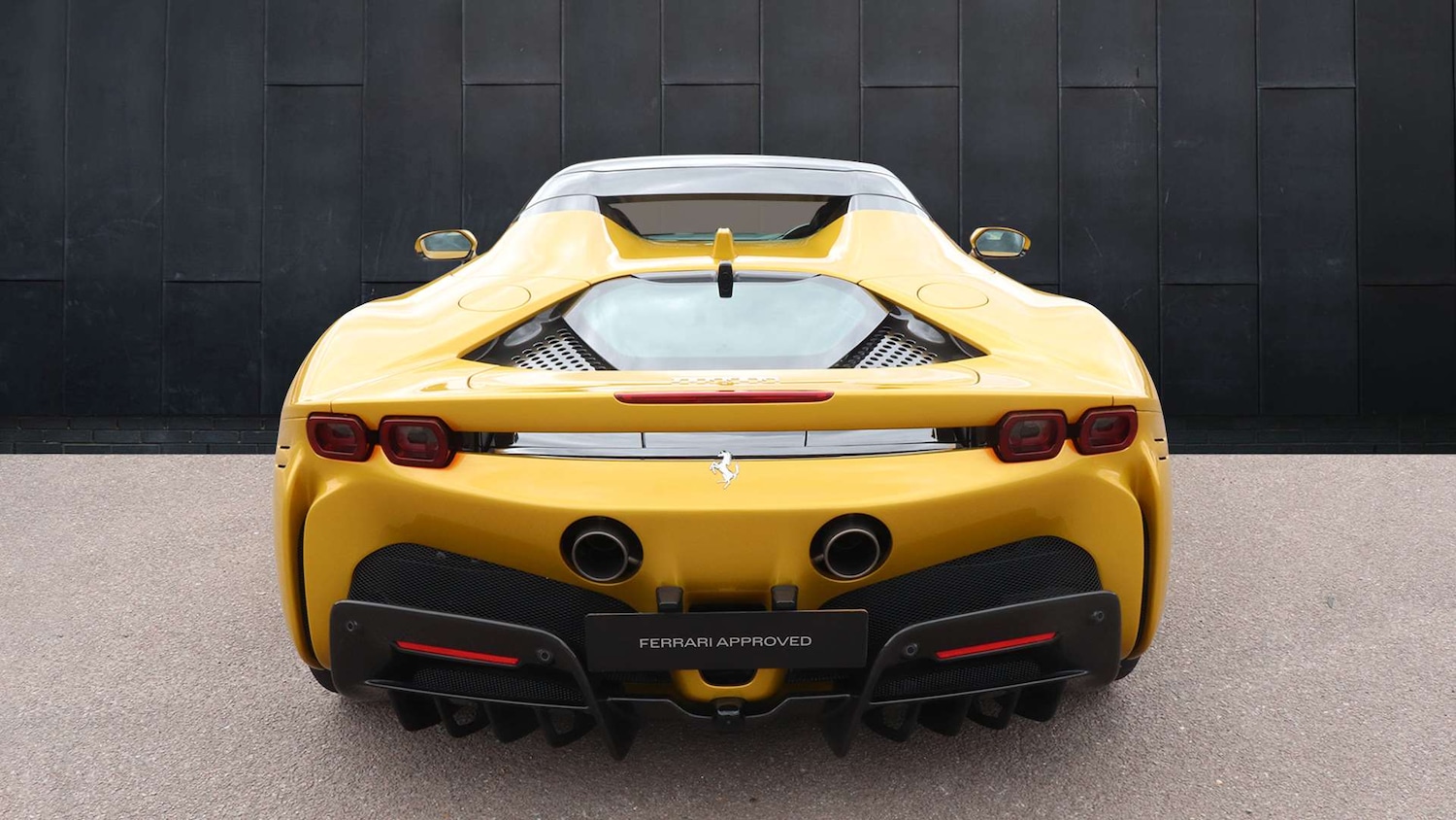 Used Ferrari SF90 Spider 2022 for sale - 77472764: Photo 3