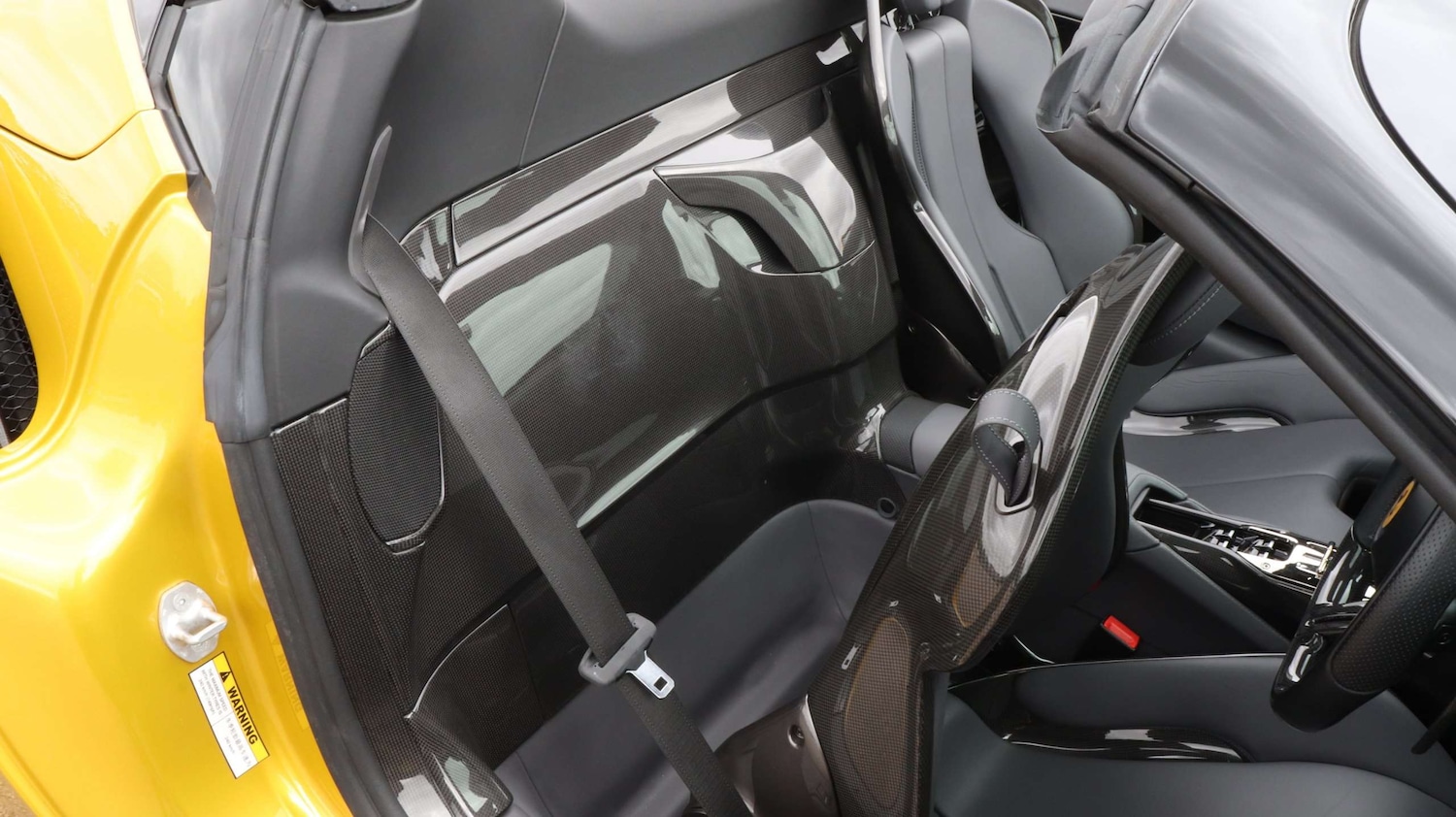 Used Ferrari SF90 Spider 2022 for sale - 77472764: Photo 30