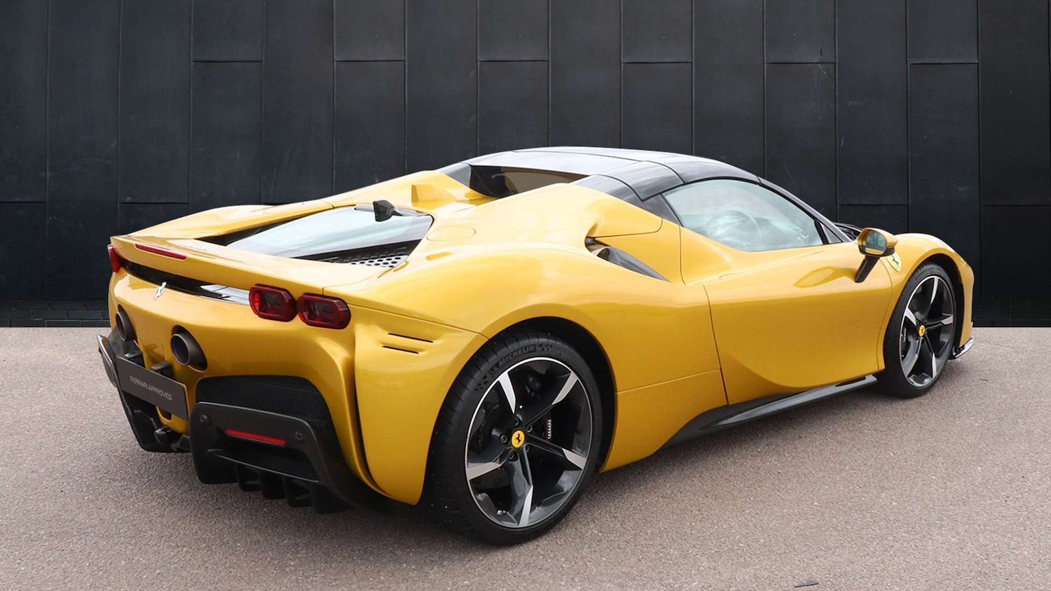 Used Ferrari SF90 Spider 2022 for sale - 77472764: Photo 4