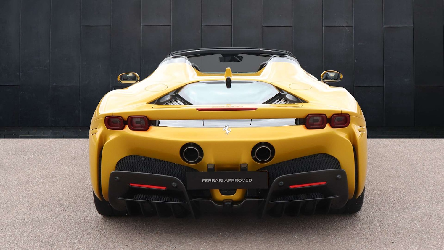 Used Ferrari SF90 Spider 2022 for sale - 77472764: Photo 9