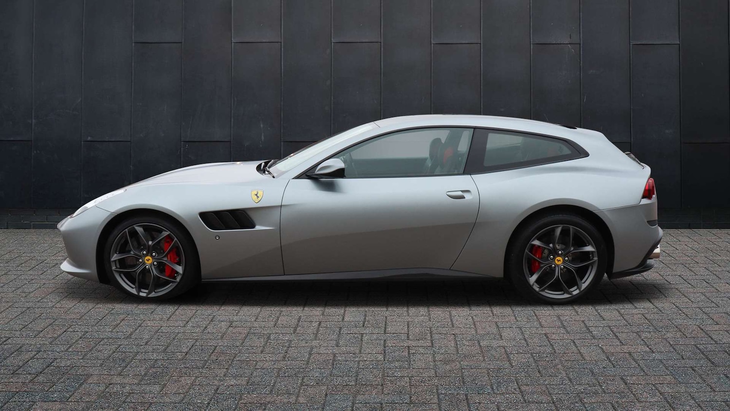 Used Ferrari GTC4Lusso 2017 for sale - 77472605: Photo 5