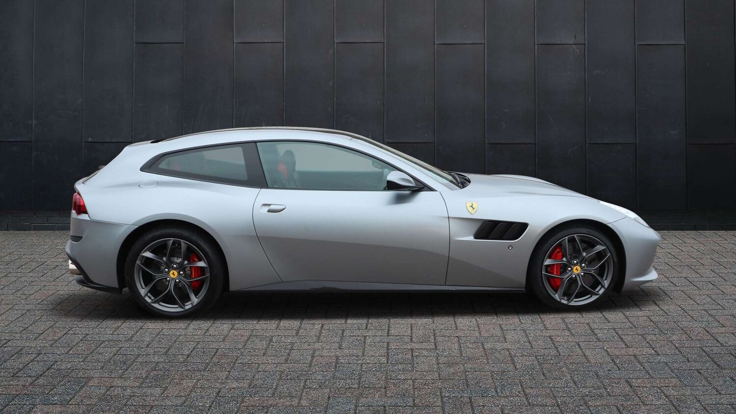 Used Ferrari GTC4Lusso 2017 for sale - 77472605: Photo 8