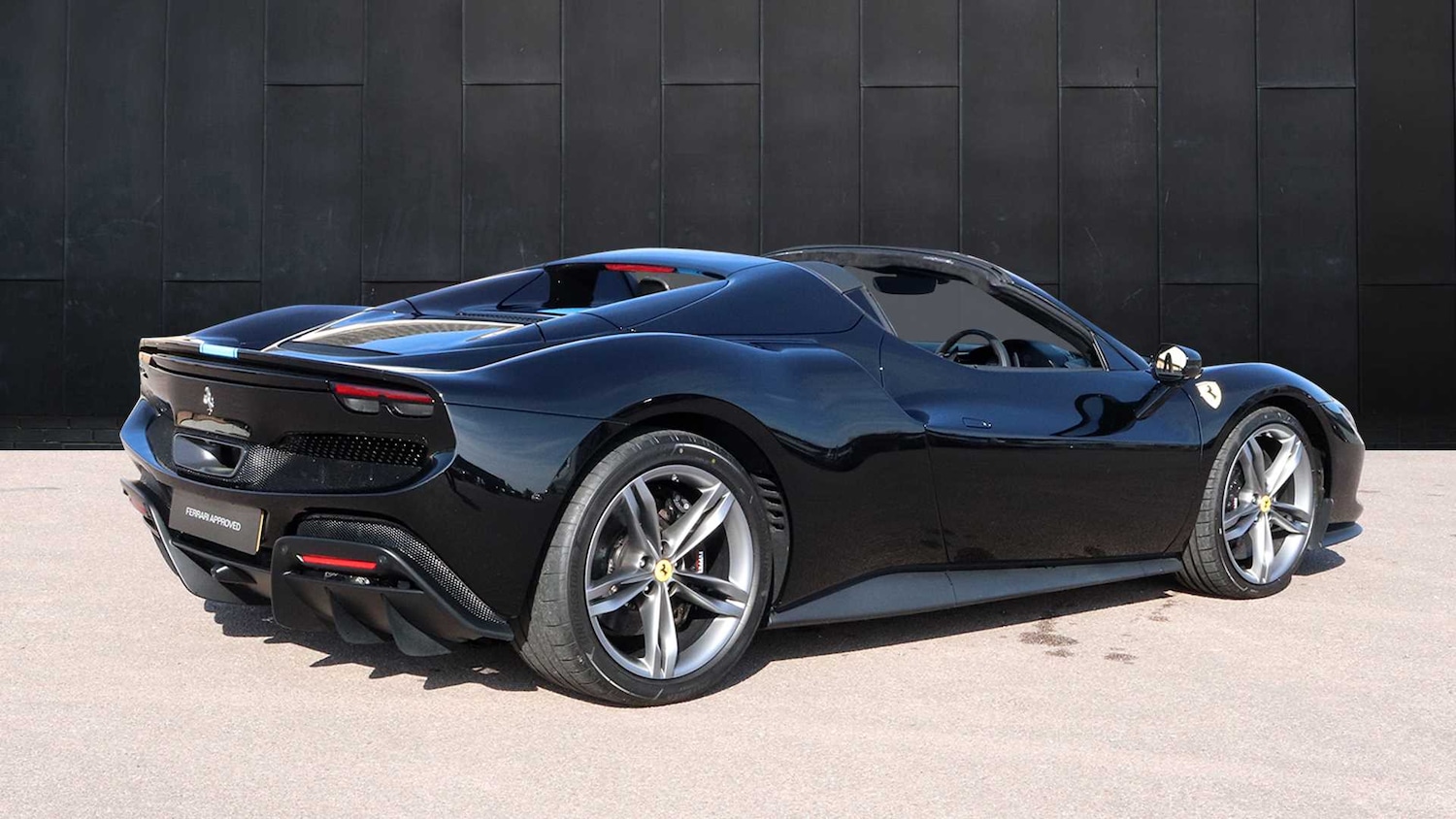 Used Ferrari 296 GTS 2023 for sale - 76329272: Photo 12