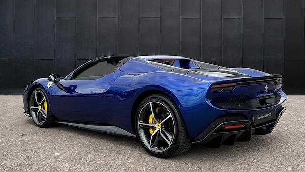 Used Ferrari 296 GTS 2024 for sale - 74620005: Photo 5