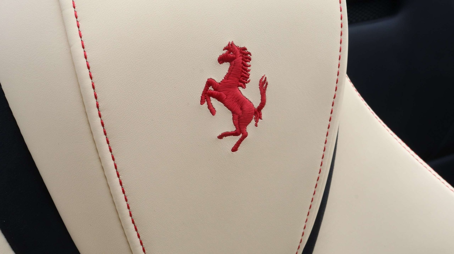 Used Ferrari Roma 2025 for sale - 75944582: Photo 14