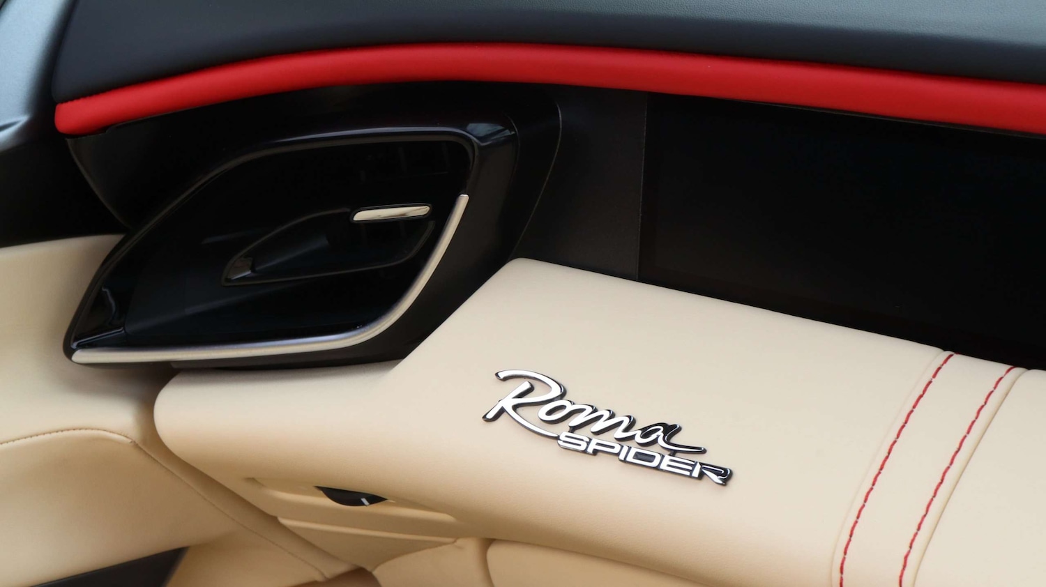 Used Ferrari Roma 2025 for sale - 75944582: Photo 16