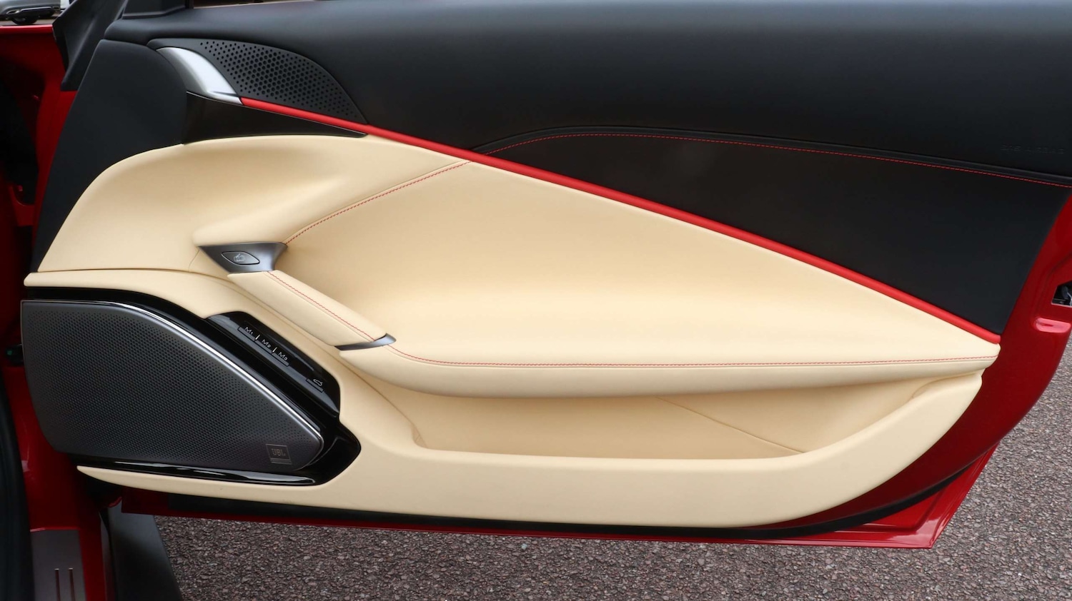 Used Ferrari Roma 2025 for sale - 75944582: Photo 18