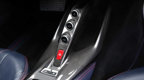 Used Ferrari 812 Superfast 2019 for sale - 75581078: Photo 16