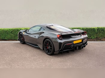 Used Ferrari 488 Pista 2019 for sale - 79825387: Photo