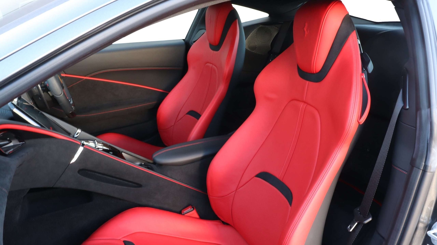 Used Ferrari Roma 2022 for sale - 77429052: Photo 18