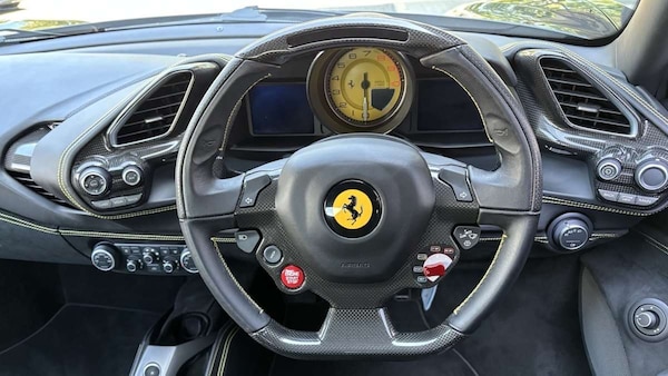Used Ferrari 488 2018 for sale - 75555312: Photo 12