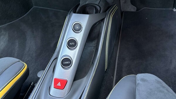 Used Ferrari 488 2018 for sale - 75555312: Photo 16