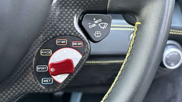 Used Ferrari 488 2018 for sale - 75555312: Photo 33