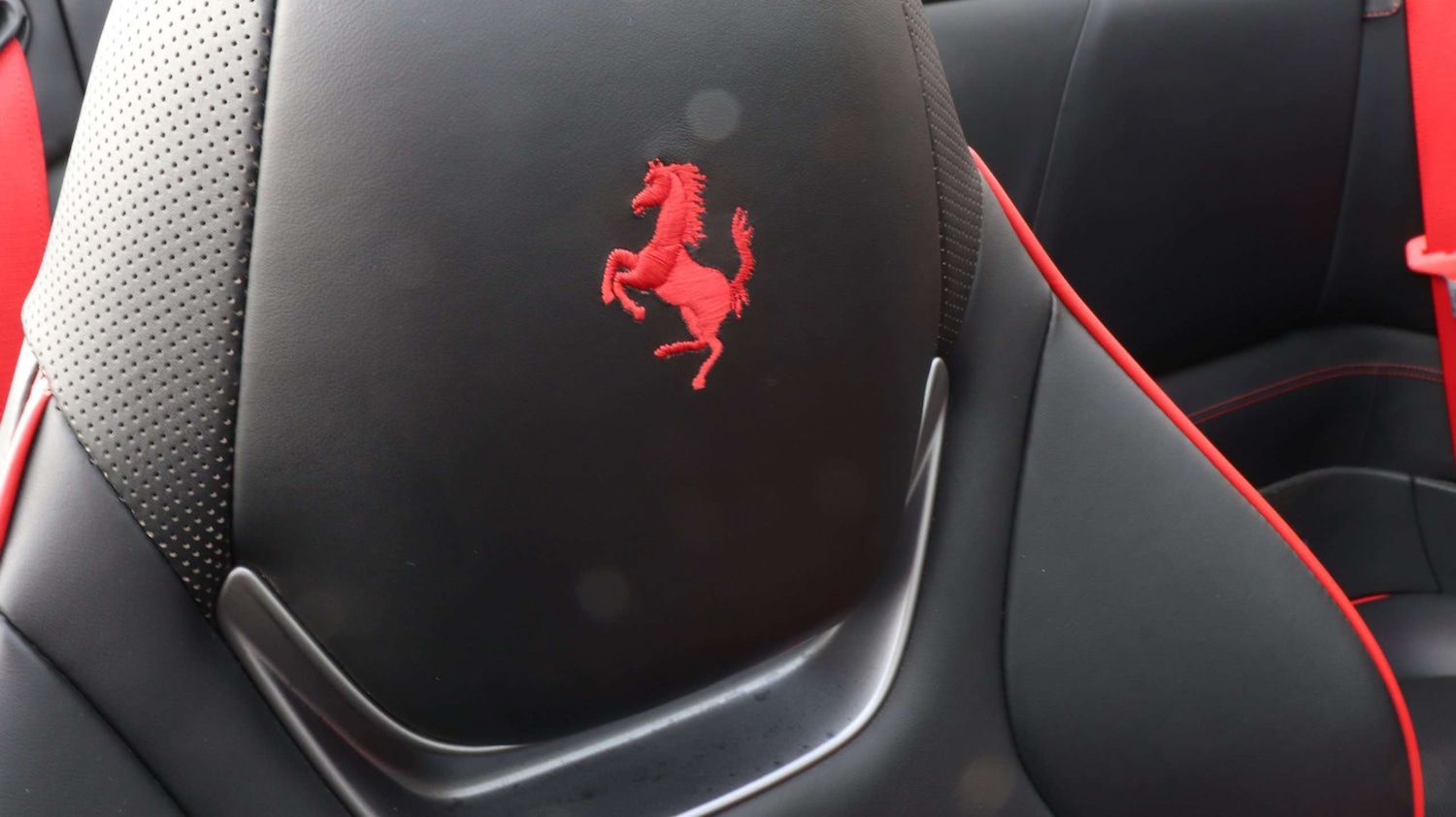 Used Ferrari Portofino 2019 for sale - 76460575: Photo 19