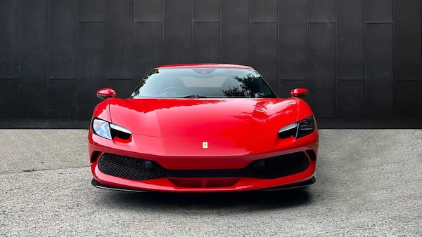 Used Ferrari 296 GTB 2023 for sale - 76205253: Photo 2
