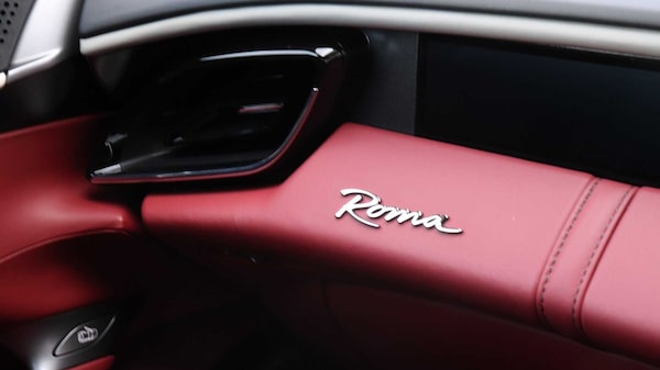 Used Ferrari Roma 2021 for sale - 75555268: Photo 21