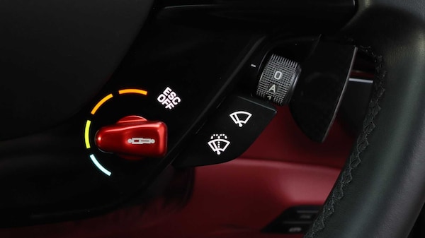 Used Ferrari Roma 2021 for sale - 75555268: Photo 32