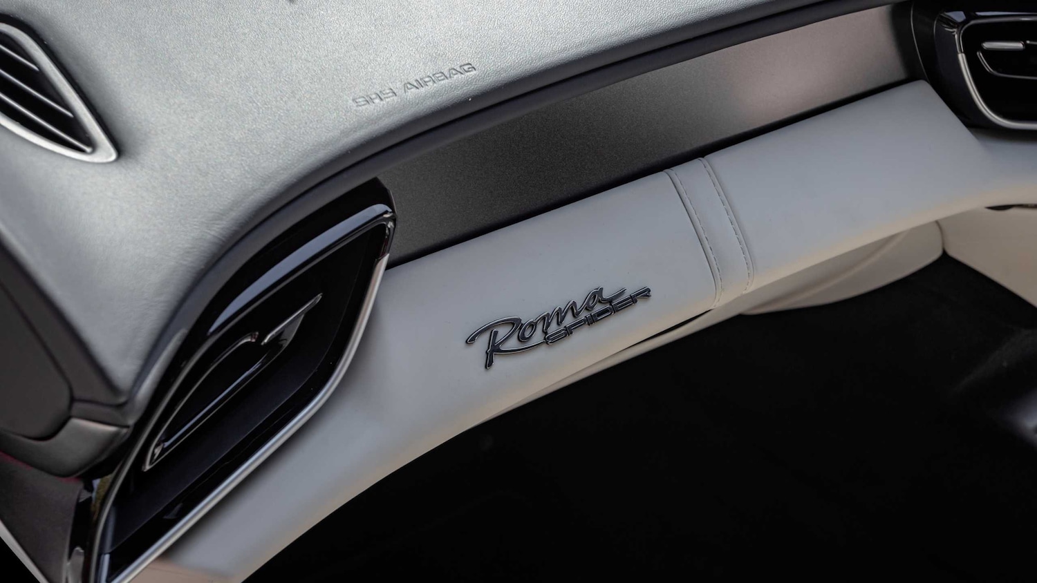 Used Ferrari Roma 2024 for sale - 77281851: Photo 16