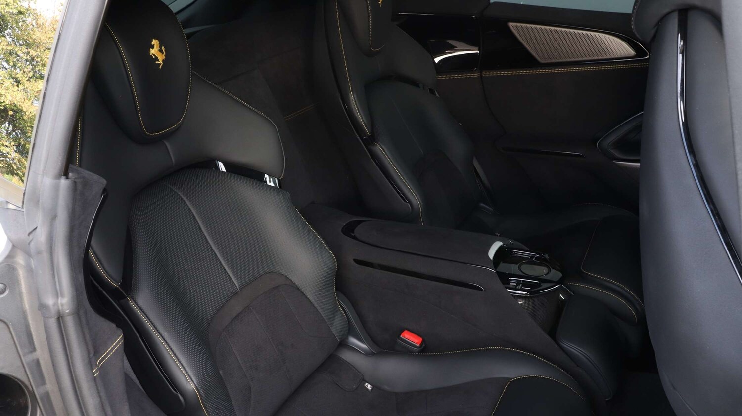 Used Ferrari Purosangue 2024 for sale - 77500394: Photo 24