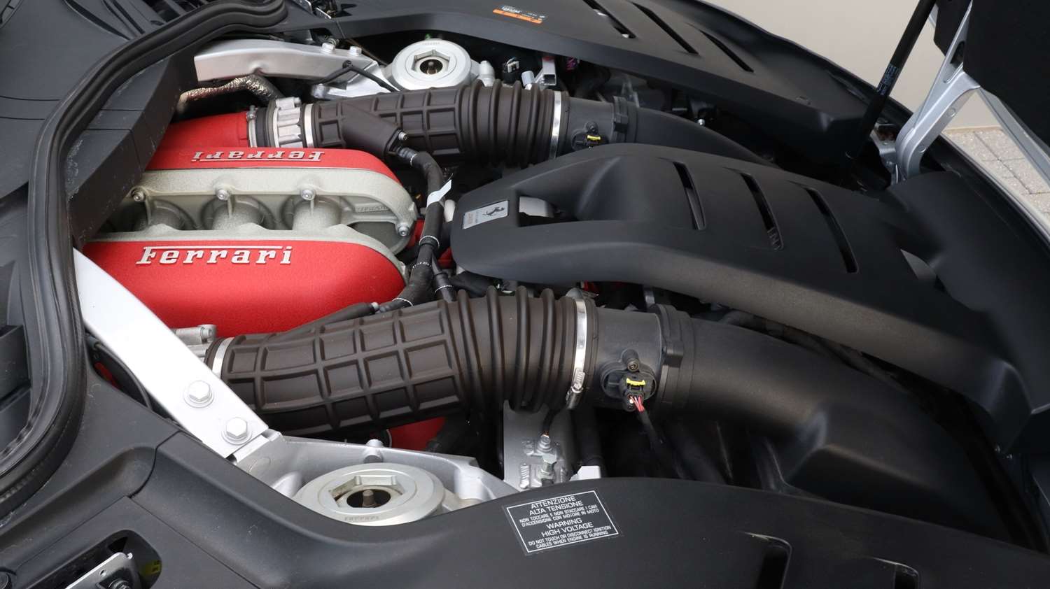 Used Ferrari Purosangue 2024 for sale - 77500394: Photo 32