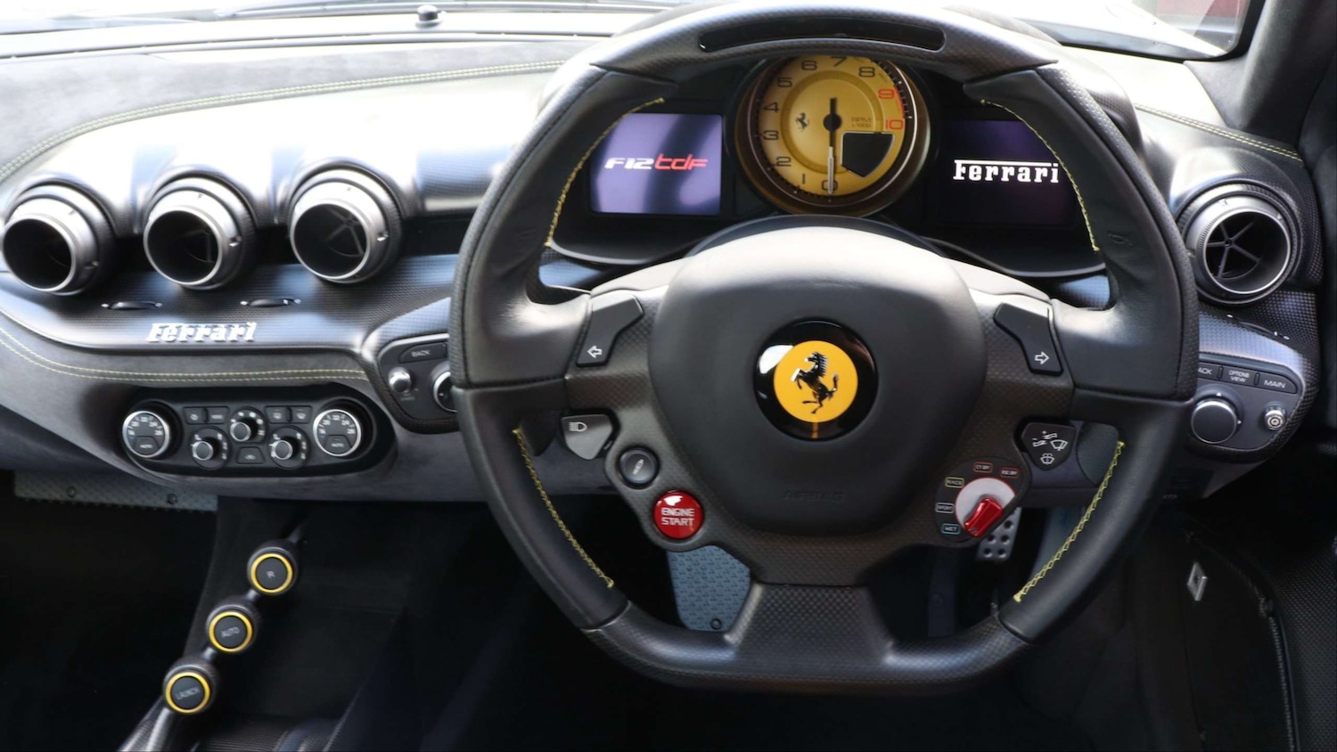 Used Ferrari F12 Berlinetta 2017 for sale - 77472742: Photo 12