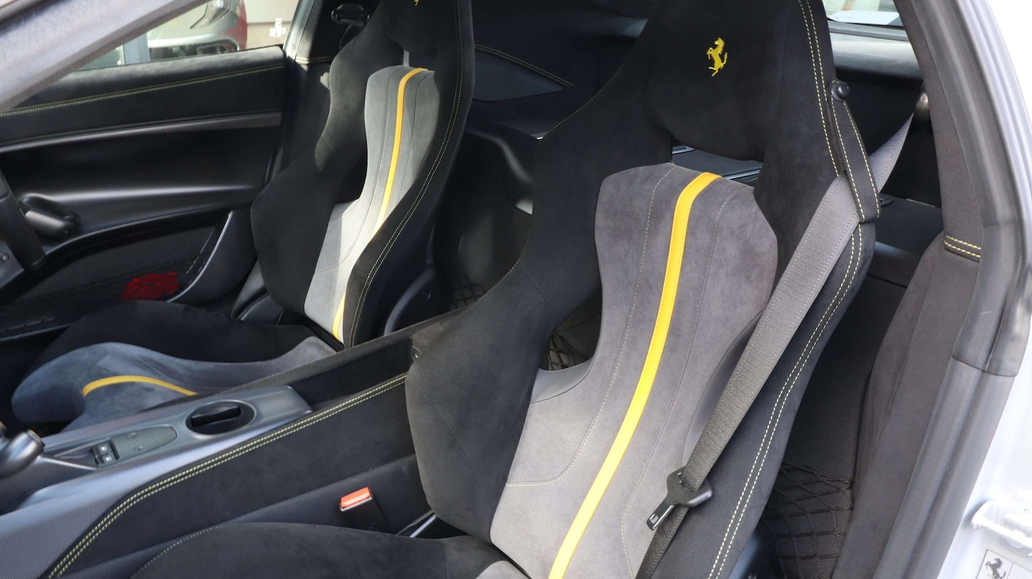 Used Ferrari F12 Berlinetta 2017 for sale - 77472742: Photo 18