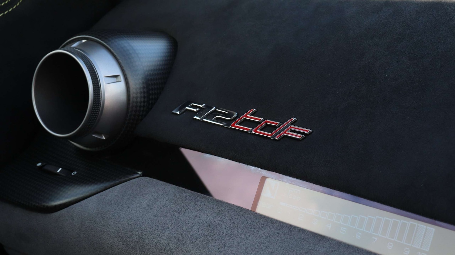 Used Ferrari F12 Berlinetta 2017 for sale - 77472742: Photo 21