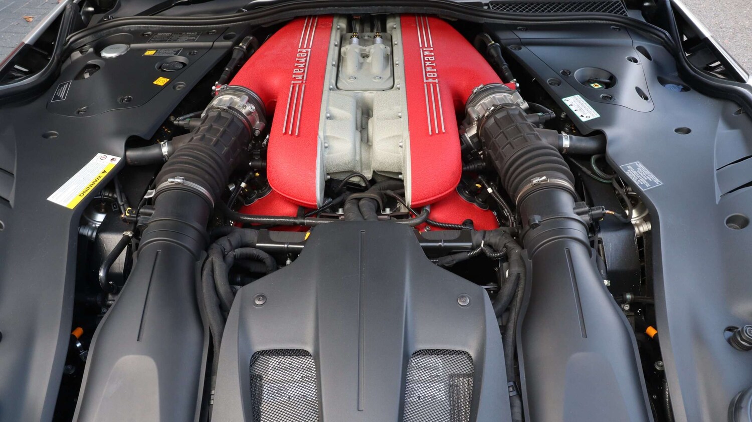 Used Ferrari F12 Berlinetta 2017 for sale - 77472742: Photo 30