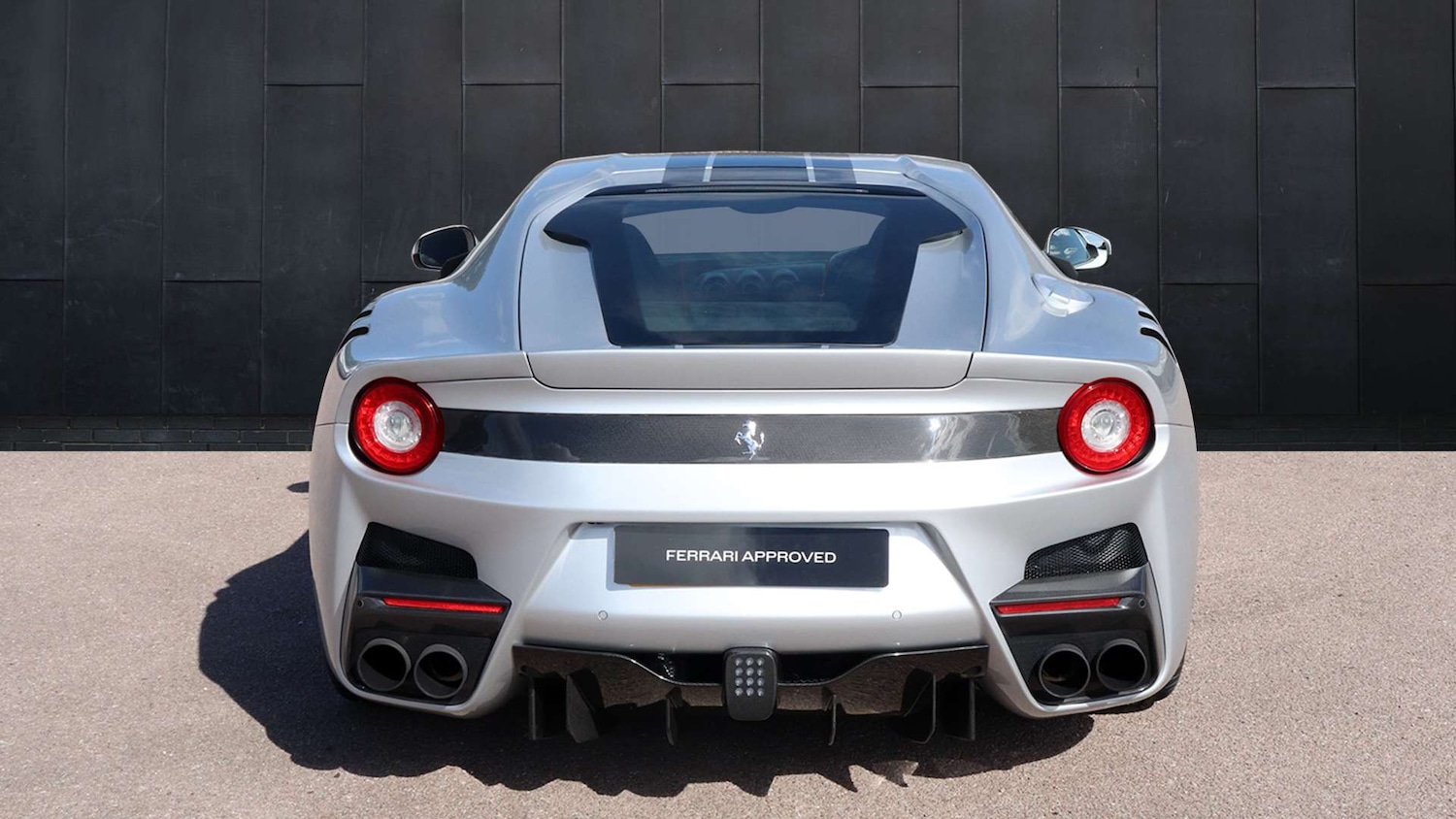 Used Ferrari F12 Berlinetta 2017 for sale - 77472742: Photo 6