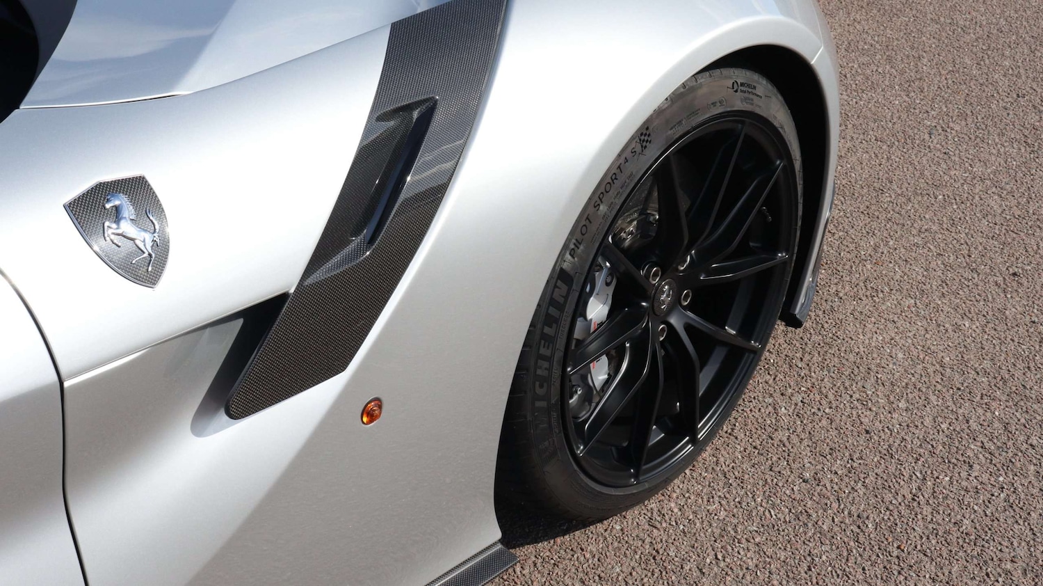 Used Ferrari F12 Berlinetta 2017 for sale - 77472742: Photo 9