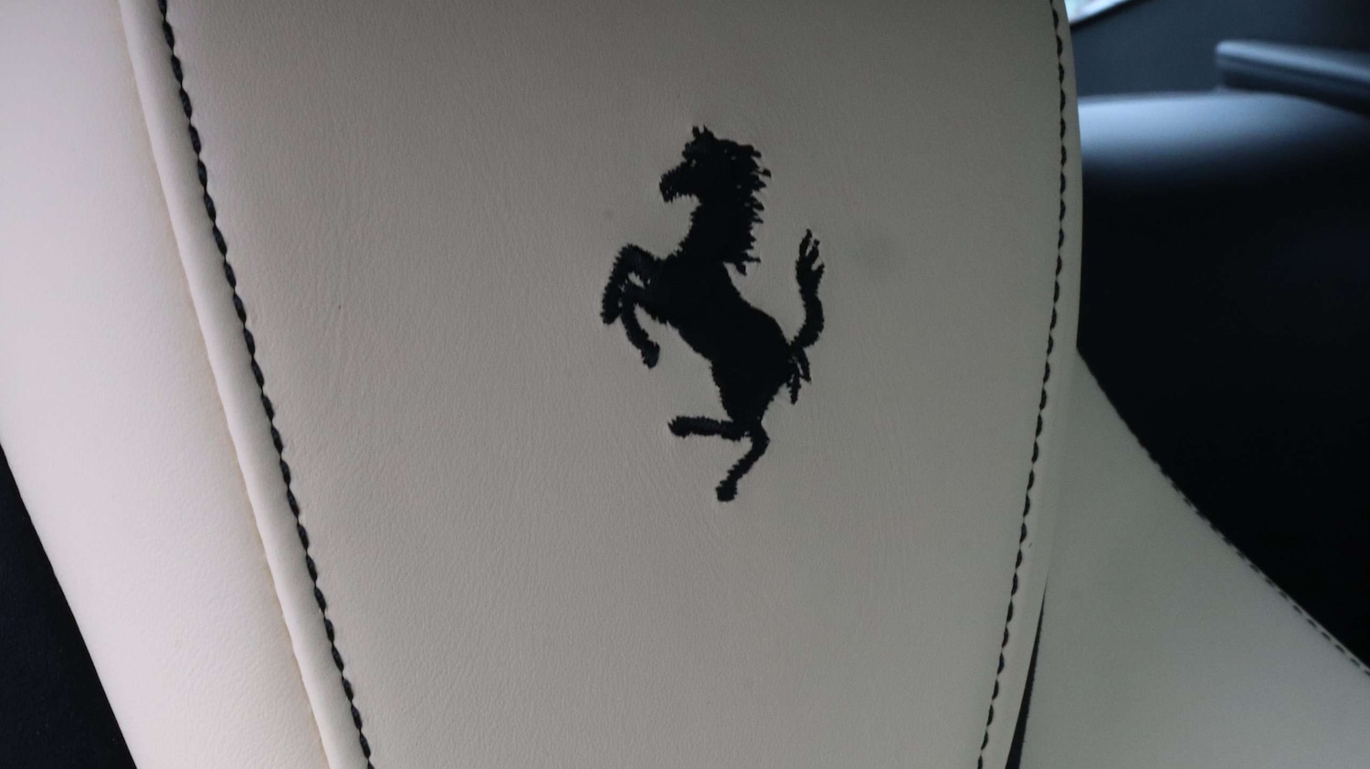 Used Ferrari Roma 2021 for sale - 77514472: Photo 13