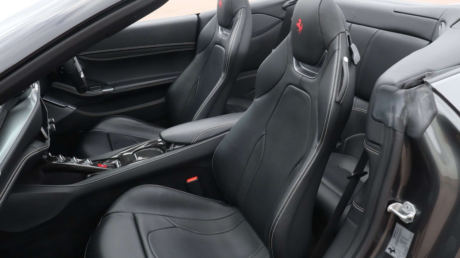 Used Ferrari Portofino 2019 for sale - 76804816: Photo 18