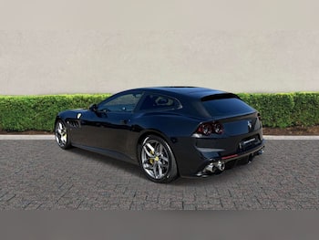 Used Ferrari GTC4Lusso 2018 for sale - 79824988: Photo