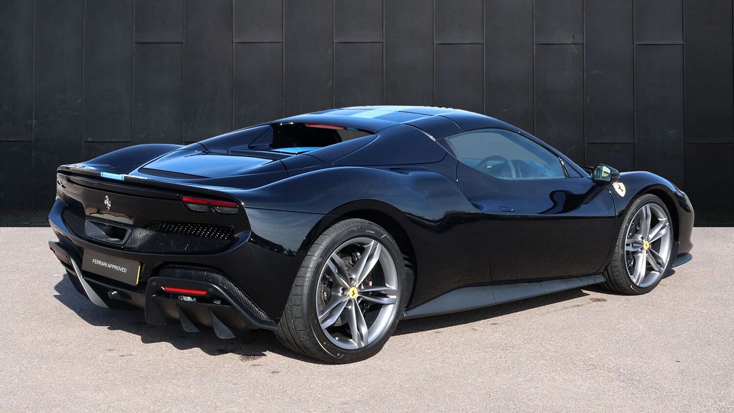 Used Ferrari 296 GTS 2023 for sale - 77500355: Photo 11