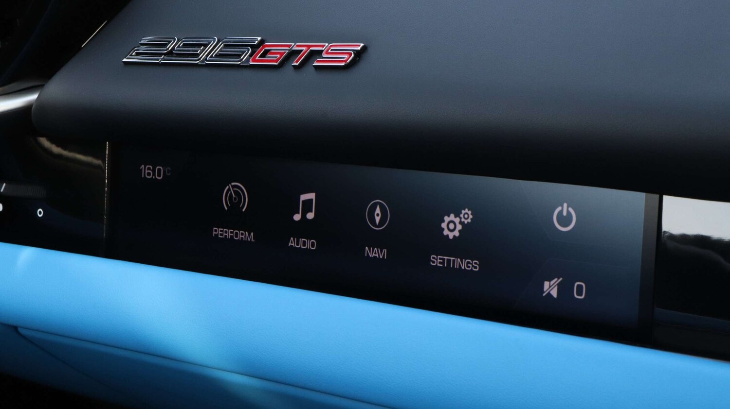 Used Ferrari 296 GTS 2023 for sale - 77500355: Photo 18