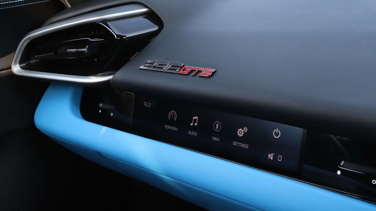 Used Ferrari 296 GTS 2023 for sale - 77500355: Photo 24