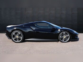 Used Ferrari 296 GTS 2023 for sale - 77500355: Photo