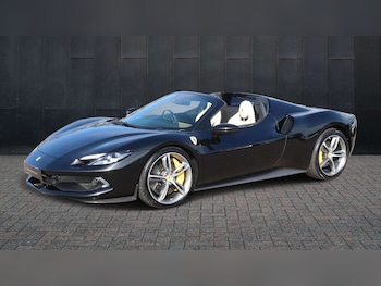 Used Ferrari 296 GTS 2024 for sale - 78294647: Photo